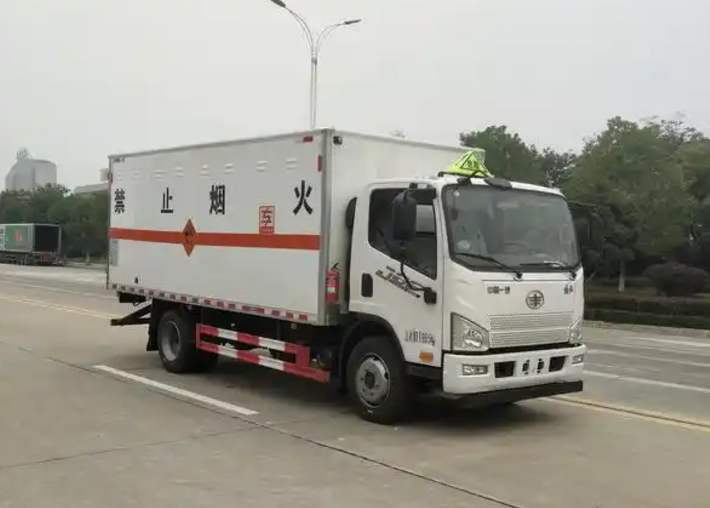 鲤城爆破器材运输车可以上高速吗？